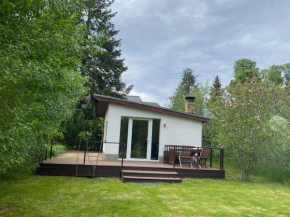 Gemütlicher Bungalow mit Seezugang